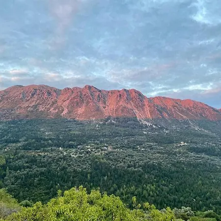 Athina - Tatsopolis * Agios Petros (Lefkada)