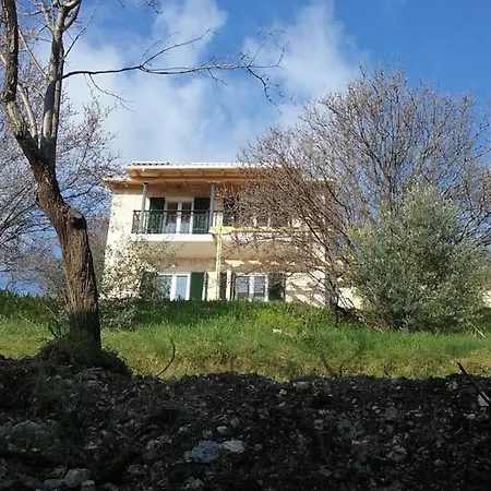 Athina - Tatsopolis Holiday home Agios Petros (Lefkada)