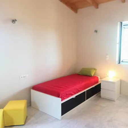 Holiday home Athina - Tatsopolis